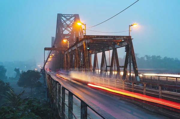How Does Participation in Virtual Reality Nature Walks Affect Mood and Stress in Urban Dwellers?